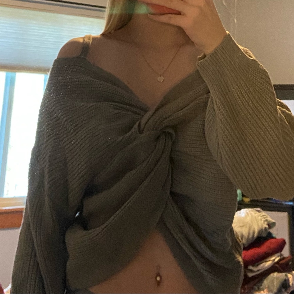 Crop sweater